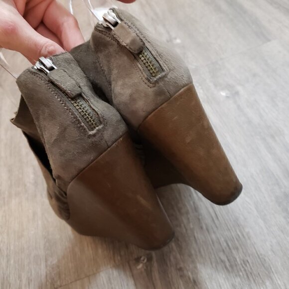 Eileen Fisher Nubuk Leather Wedge Platform Sandal Grey 38 - Picture 5 of 9